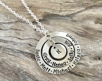 Circle Name Necklace - Custom Sterling Silver Pendant, Mom's Initial in Center, Ideal Gift for Mom - Mother’s Day gift
