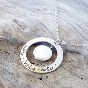 Sterling Silver Mother Necklace with Coin Pearl, Personalized Name Jewelry for Mom or Grandma, Beautiful Mom Present image 2