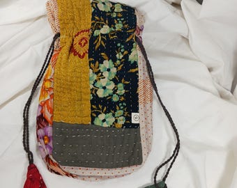 VTG Earthbound Trading Co. Kantha Patchwork Quilted Drawstring Wine/Gift Bag Gold Navy Green 12&quot;