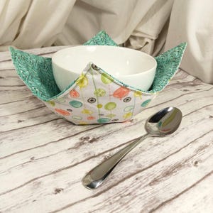 Bowl Cozy Reversible Thermal Hot Pad Microwave Soup Bowl Holder Teal Orange Green Buttons