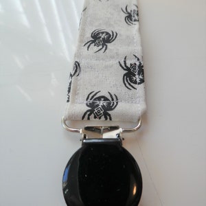 Baby Pacifier Clip Soother/Dummy/Binky Holder Cotton Fabric Metal Clip Elastic Loop Halloween Spiders Single