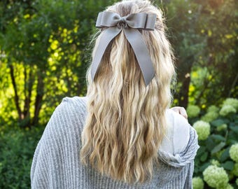 Grosgrain Hair Bow for Women: Classic Everyday Hair Clip