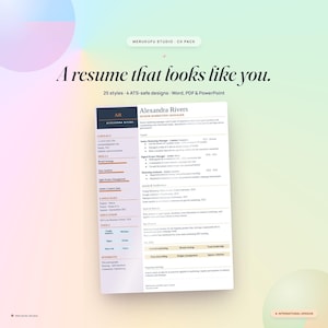 Peut inclure: Un pack de modèles de CV numérique intitulé Merukufu Studio CV Pack comprenant 25 styles et 4 designs compatibles ATS aux formats Word, PDF et PowerPoint. Le document présente un CV professionnel pour Alexandra Rivers avec des sections pour les coordonnées, compétences, langues, formation, outils et centres d'intérêt.