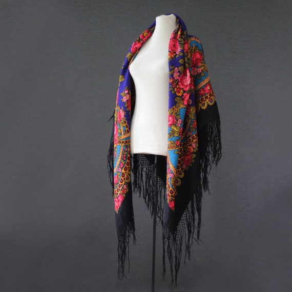 Blue Slavic shawl with pink roses and sophisticat… - image 3