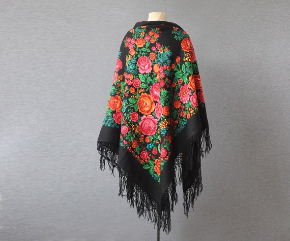 black Russian shawl with roses and berries, a bot… - image 3