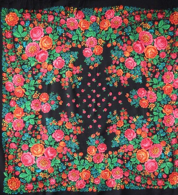 black Russian shawl with roses and berries, a bot… - image 10