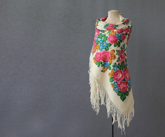 white Russian shawl, retro wool shawl, autumn shaw