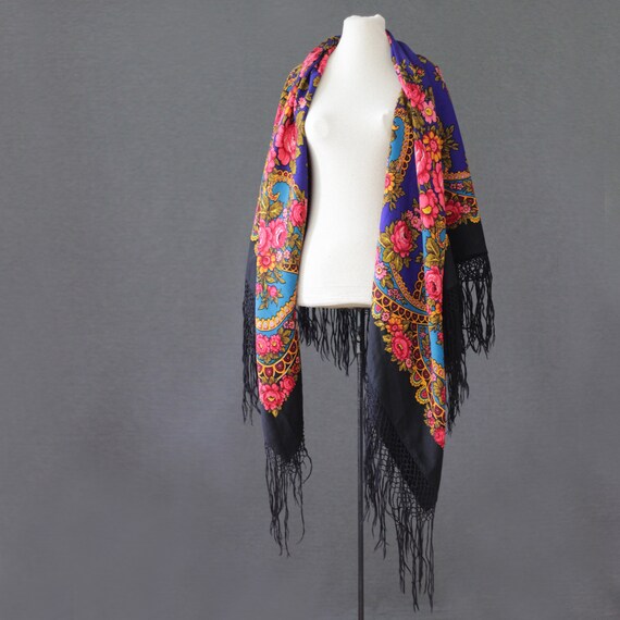 Blue Slavic shawl with pink roses and sophisticat… - image 2