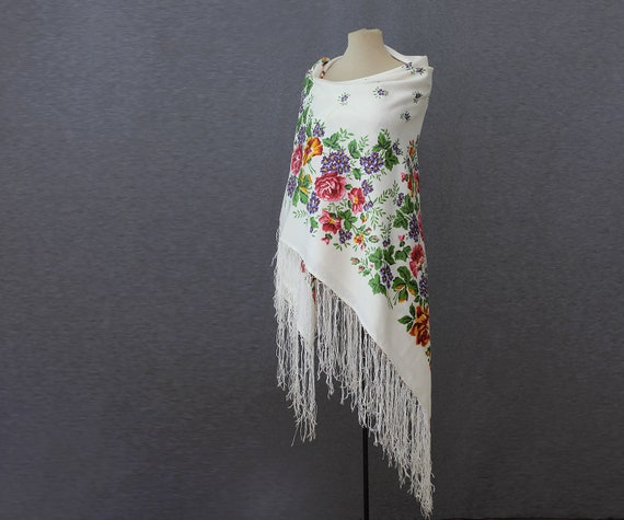 white floral silk shawl, white floral shawl, Russi