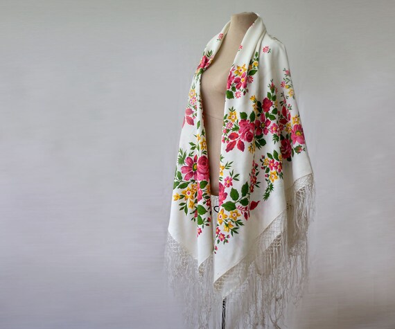 white floral silk shawl, white floral shawl, Russi