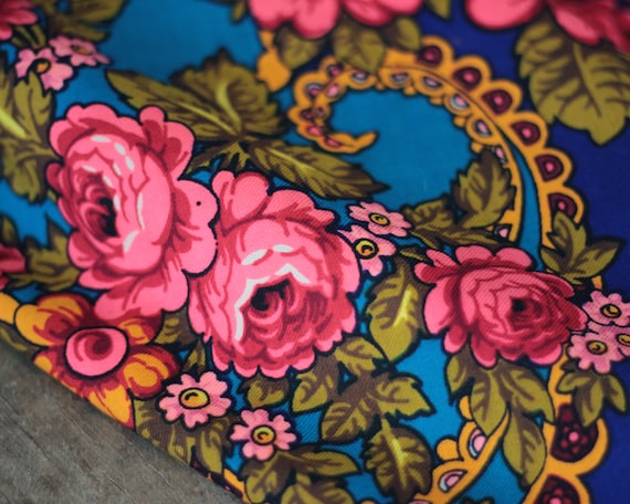 Blue Slavic shawl with pink roses and sophisticat… - image 8