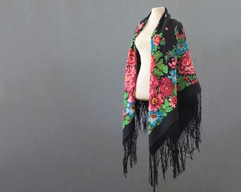 Black Russian shawl | Hand block printed shawl with roses and chrysantemums | Retro wool throw