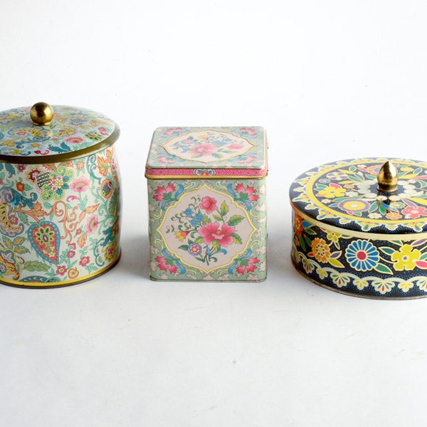 Vintage English tins – trio of vintage floral tins – Daher tins – vintage candy tins – vintage biscuit tins