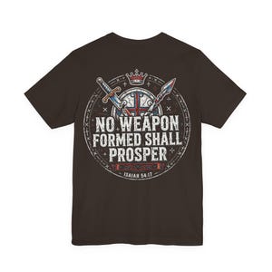 Geen wapen gevormd, gebroken speer en zwaard, christelijk grafisch shirt, stoer christelijk, DTG, unisex katoenen T-shirt met korte mouwen, altaarleven