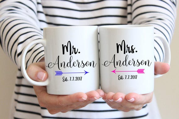 Funny Engagement Gifts for Couples, Bridal Party Gifts, Wedding Gifts for  Couples 2023, MRS and MR Mugs Gifts for Newlyweds, Groom and Bride