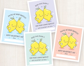 Pode incluir: Quatro cartões de Dia dos Namorados imprimíveis com um par de limões amarelos com rostos que se abraçam. Os cartões têm fundos de cores diferentes e um texto que diz "You're my main squeeze!" e "Being your friend is easy peasy lemon squeezy!"