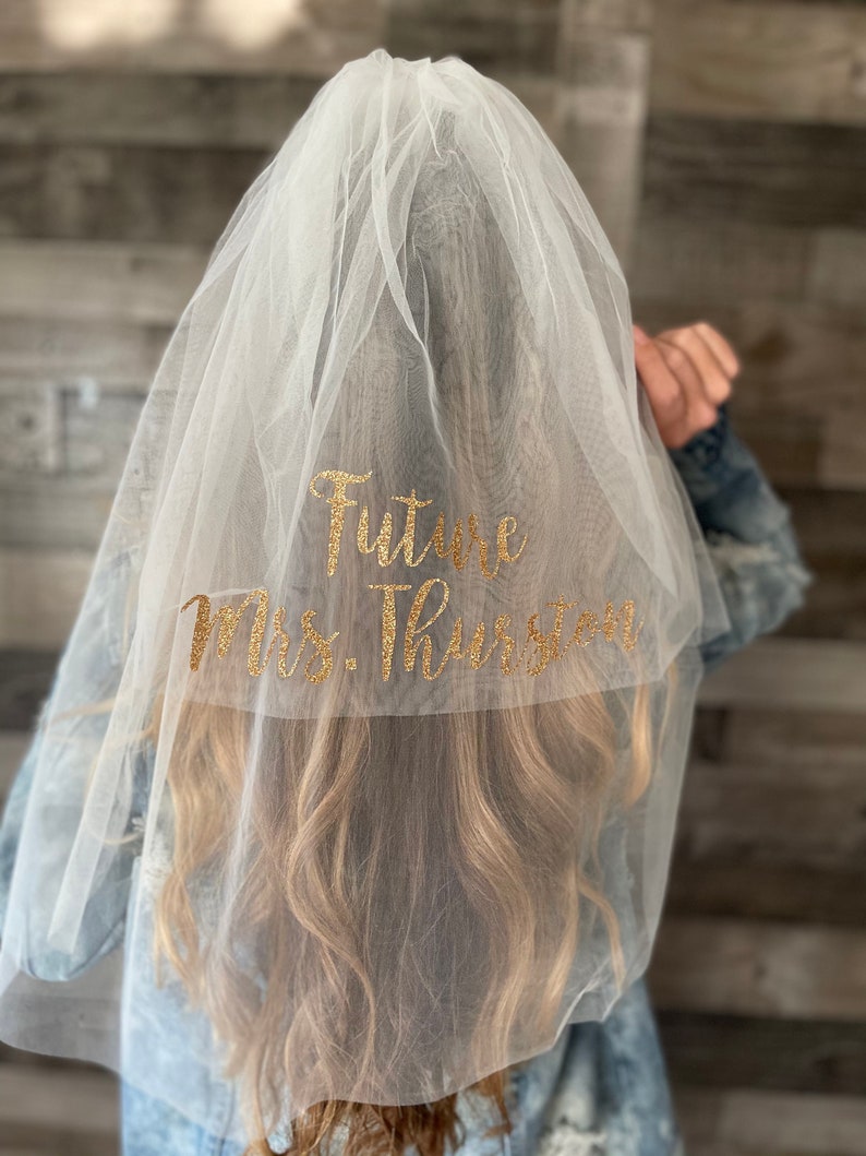 Custom Future Mrs. Wedding Veil / Bride Veil / Bride to Be / Bridal Shower gift / Miss to Mrs / Bachelorette / Bride gift image 2