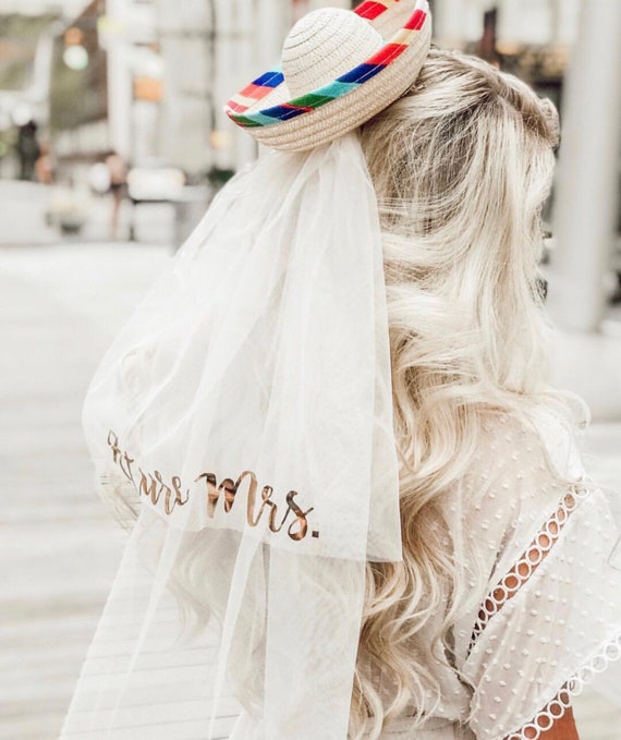 Sombrero with wedding veil Clearance