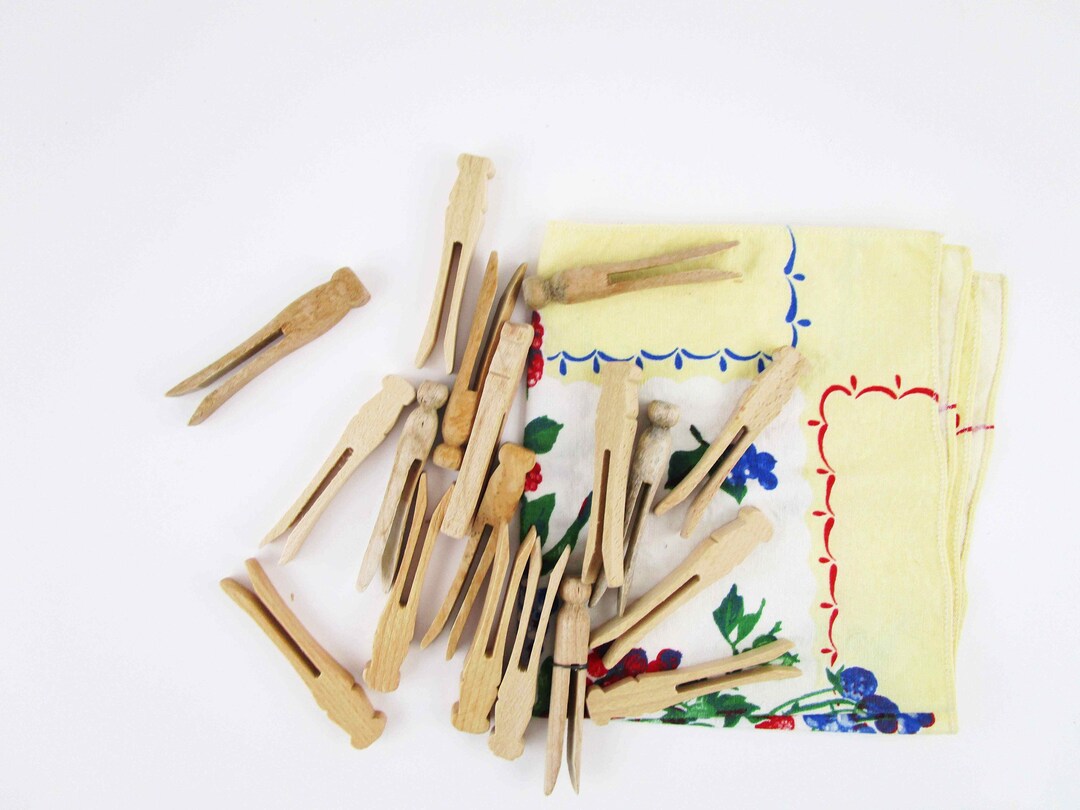 Vintage Wood Clothespins: Farmhouse Laundry Room Decor (set of 18) - Etsy