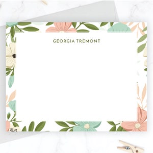 Floral Stationery Set | Floral Stationary | Floral Personalized Flat Note Card Set | Soft Pastel Flower Pattern | Women's Stationary Set