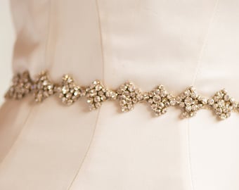 MIRANDA GOLD Thin Wedding Belt Bridal Sash, Crystal Cluster Dainty Jeweled Skinny Applique Rhinestone Art Deco Vintage Delicate Glam Trim