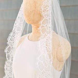 Chantilly Lace Trim Veil Floral Lace Gathered Wedding Veil French Lace Cathedral Veil Rose Flower Lace Veil Scalloped Eyelash Edge, FLEUR