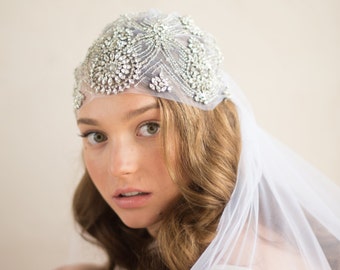 Voile de mariage en perles Art déco, casque de mariée Gatsby le cap, voile de Juliette, cristal brodé strass des années 1920, voile du bout des doigts, mariée bohème, DAISY