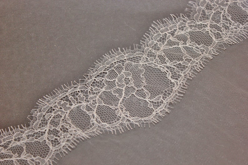 French Chantilly Lace by the Yard Fabric Swatch for Bridal Veil Off White Eyelash Edge Lace Delicate Scallop Lace Trim, LETITIA LACE by Camilla Christine Wedding Accessories