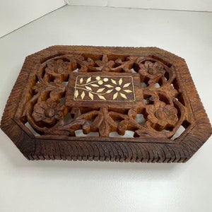 Small trivet wood