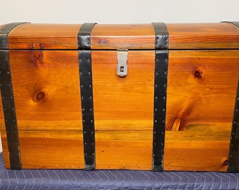 Vintage Trunk/Sea Chest