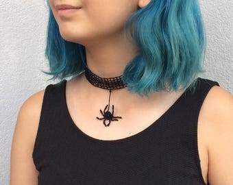 Spider Crochet Choker, Steampunk Jewelry, Beaded Black Lace Necklace, Spooky Gothic Women Collar, Halloween Gift