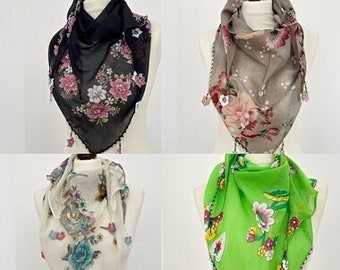 Botanical Floral Headscarf, Crochet Flower Bandana, Nature-inspired Scarf, Lightweight Women Turban, Versatile Triangle Hair Accessory