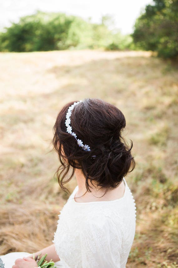 Daisy Bridal Headband, Lace Flower Pearl Hairband - Etsy display picture 3