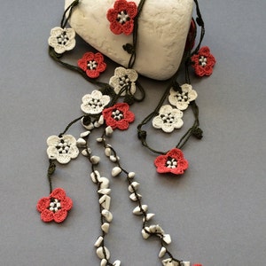 Boho Floral Crochet Necklace, Beaded Lariat Jewelry, Bohemian Flower Necklace