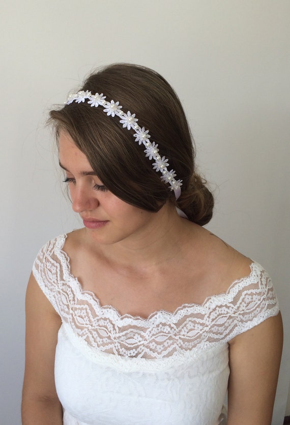 Daisy Bridal Headband, Lace Flower Pearl Hairband - Etsy display picture 1
