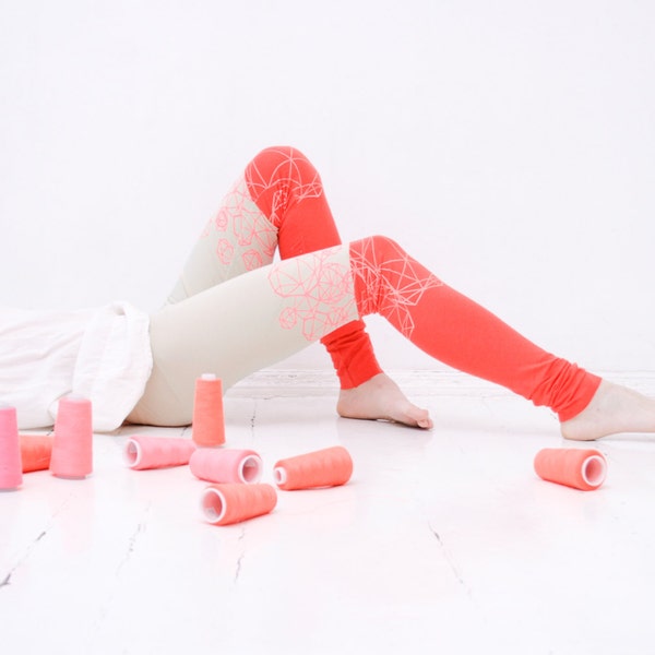 Beige coral geometry - color block leggings