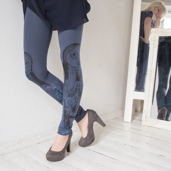 Morning mist-  cold grey leggings with black and pale splatter print