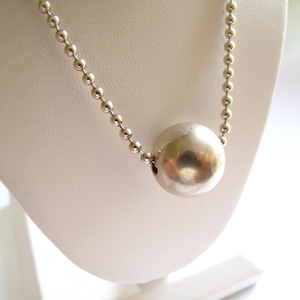 silver large bead pendant necklace