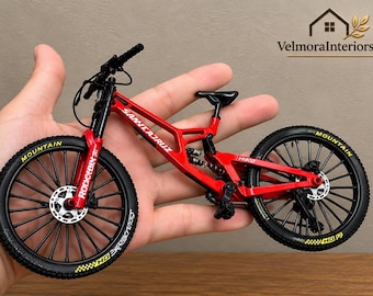 Miniatur-Mountainbike-Modell, rotes Metall-MTB-Sammlerstück, Geschenk für Radsportbegeisterte (Schreibtischdekoration)