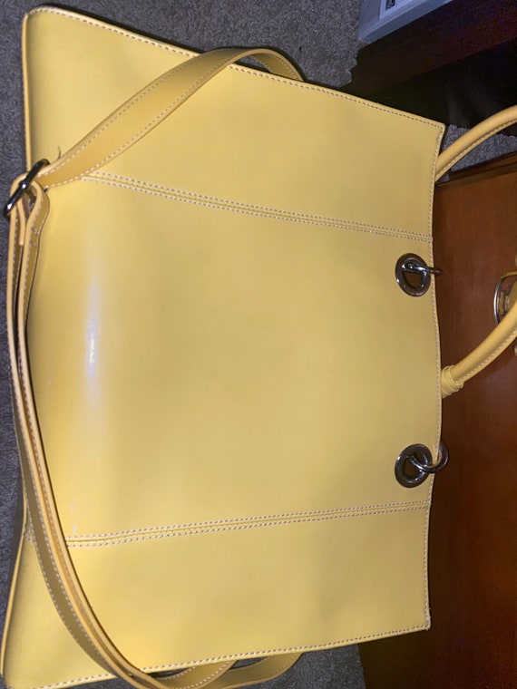 Beautiful YELLOW vintage LARGE Handbag    Exc con… - image 5