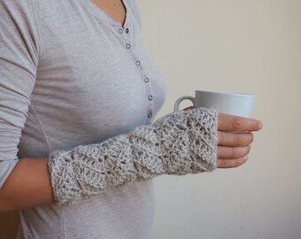 Crochet PATTERN women chevron ripples zig zag fingerless mittens, textured gloves, DIY photo tutorial,  Instant download