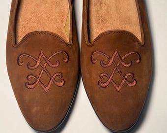 Women’s Vintage 80s Y2K Rockport Brown Suede Loafers Embroidered Accent Classic 8.5