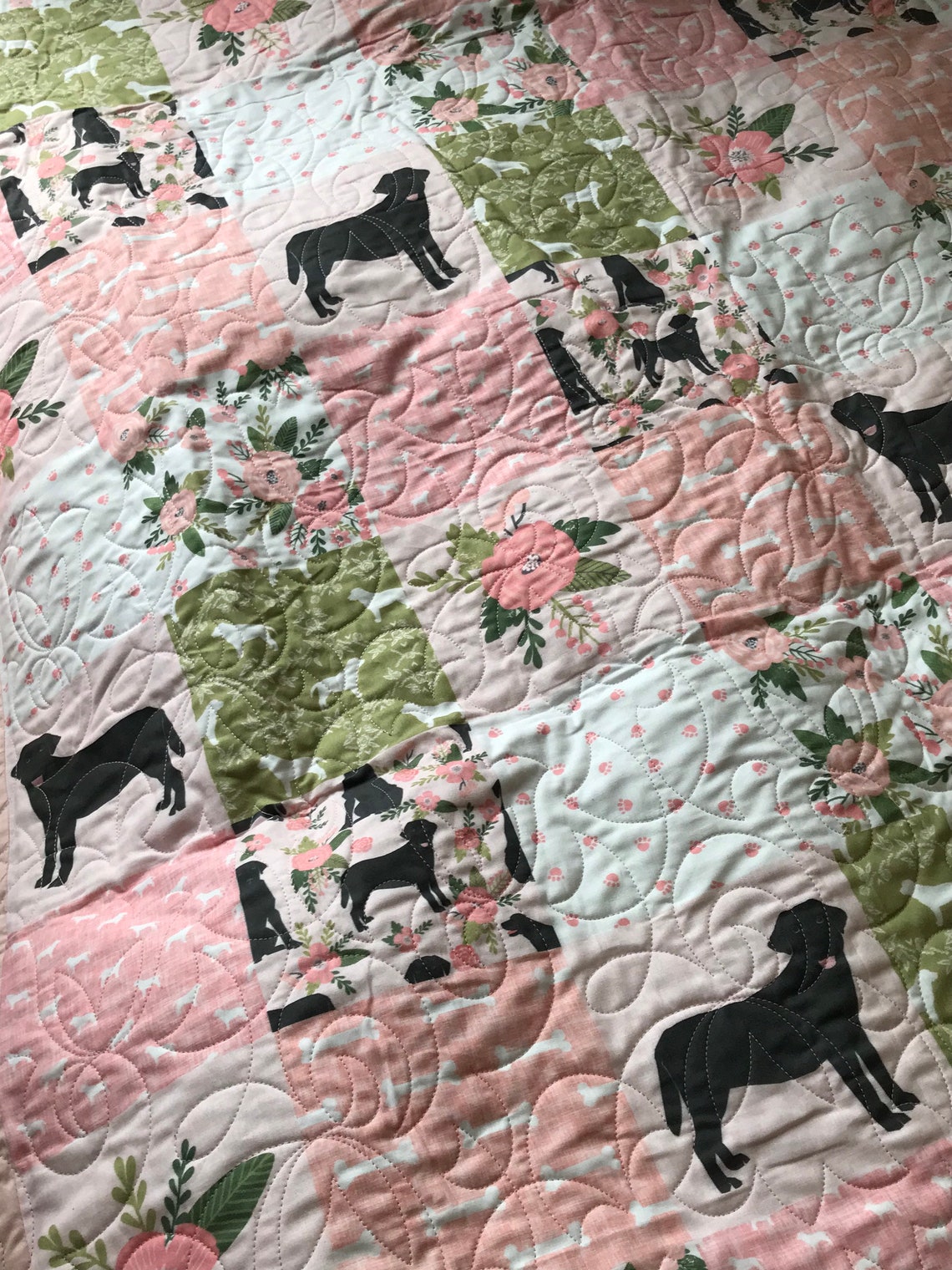 Beautiful Black Lab Quilt. This is 94x94 quilted on long Etsy
