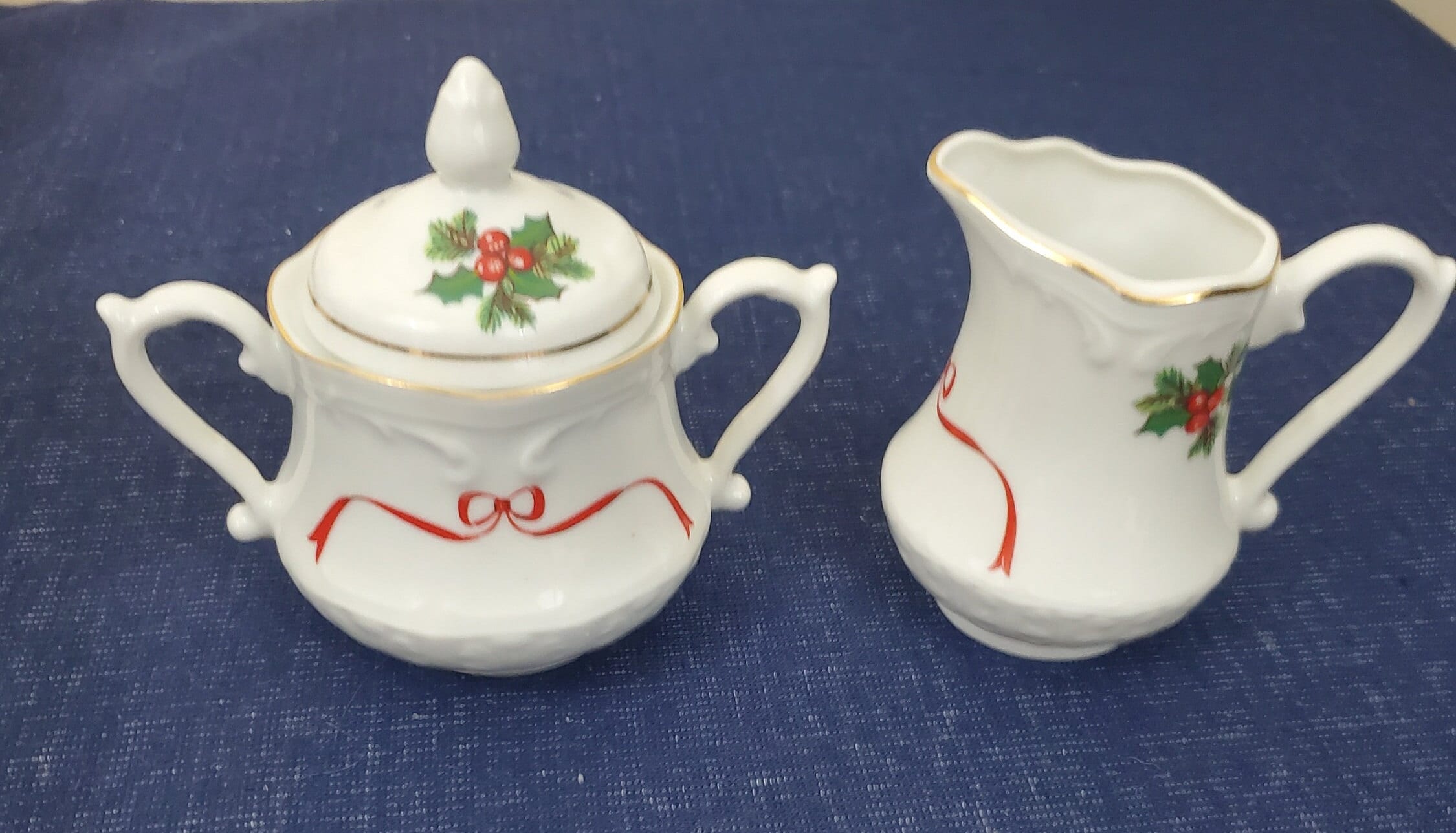 Vintage 17 Piece Wtoctawek Poland Christmas Demitasse Tea Set