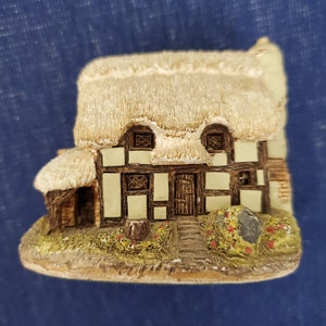 【英国製★リリパットレーン/Vine Cottage 1990】【レア、美品】 英国製☆リリパットレーン/Vine Cottage 1990】【レア、美品】 置物