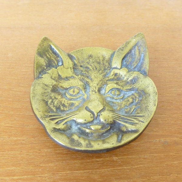 Cast brass cat match dish, trinket dish, pin dish