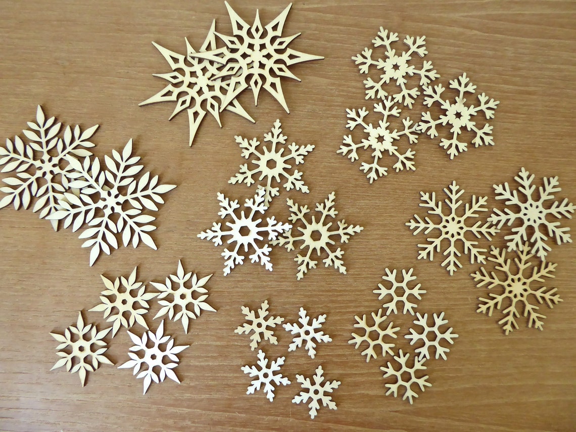 25 Fine Quality Laser Cut Wood Snowflakes in a Reusable | Etsy