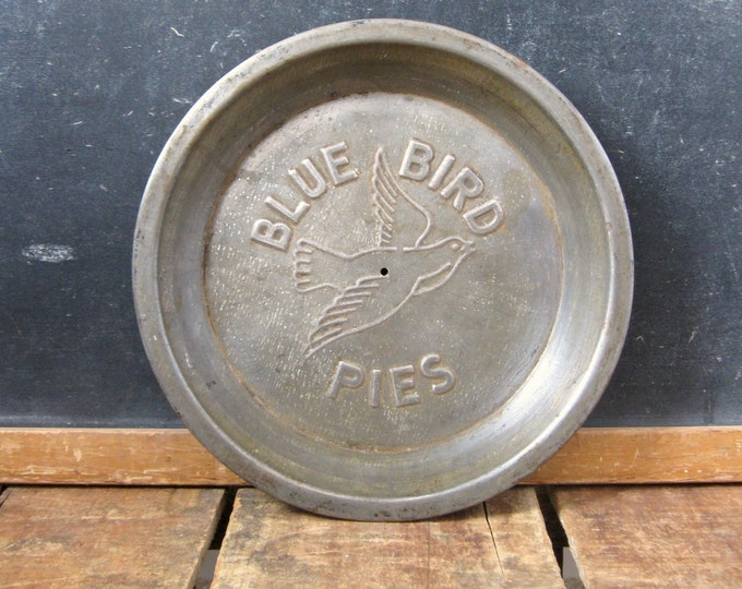 Vintage Blue Bird Pie Tin, One Vintage Pie Plate, Pie Pan, Blue Bird