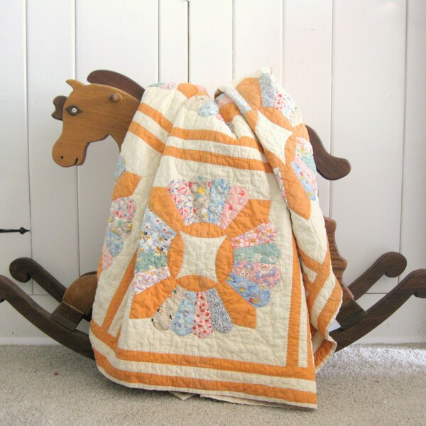 Antique Quilt, Feed Sack Quilt, Dresden Plate Variation, Depression Era Quilt, Orange Quilt, Vintage Dresden Plate Quilt
