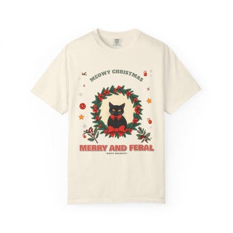 Merry and Feral Black Cat Wreath Christmas Tee (Comfort Colors) photo 3